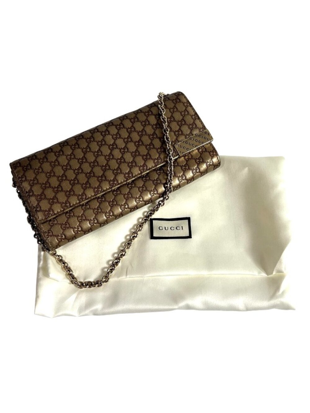 Gucci Microguccissima Dice Chain Wallet in Metallic Gold